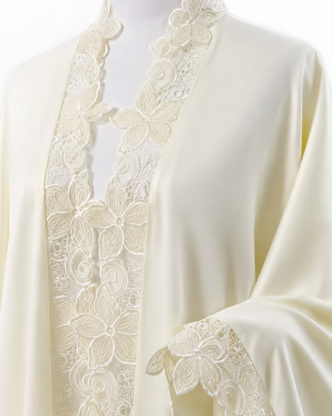 Floral Dentelle detailing close-up